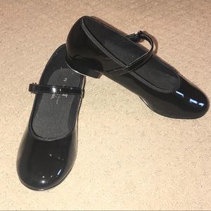 Girls tap shoes size 2